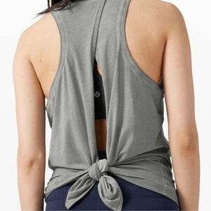 Lululemon All Tied Up tank grey size 4